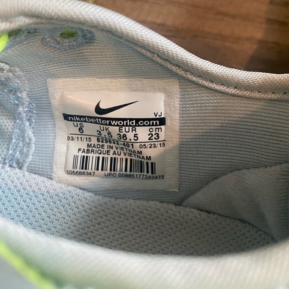 Nike Running Shoes - Picture 10 of 10